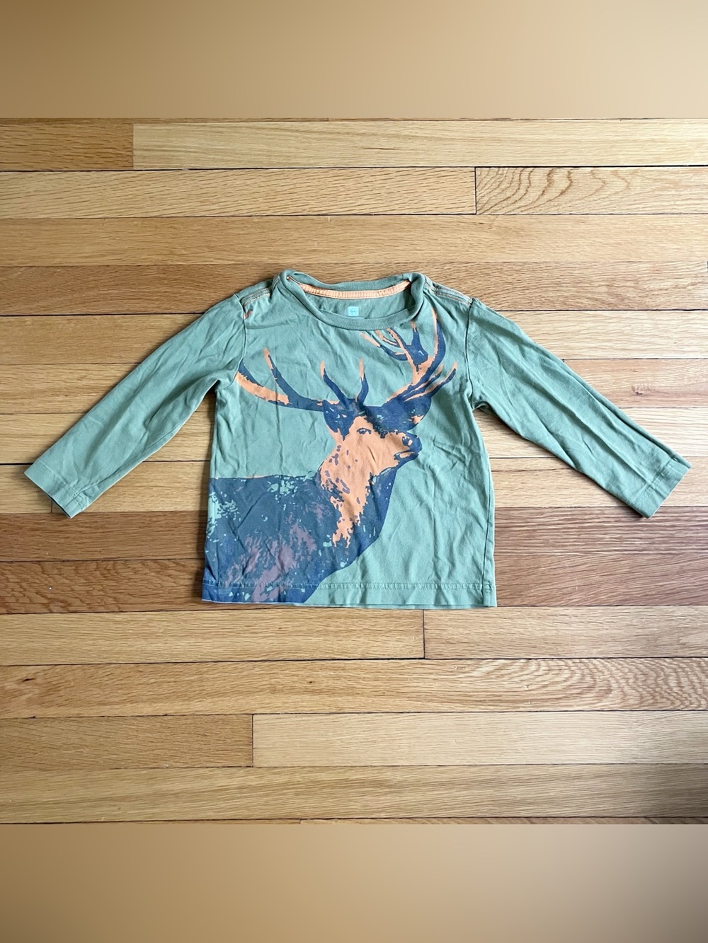 Tea Collection Green Buck Deer Outdoor Animal Cotton Long Sleeve Graphic Tee 3